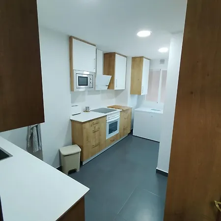 Apartamento Amplio Y Practico Cerca De La Playa